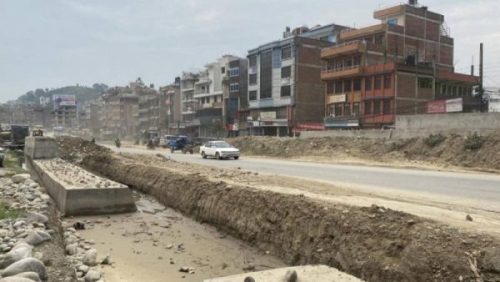 साँगा–धुलिखेल सडकको पुलबजार खण्डमा स्तरोन्नति सुरु