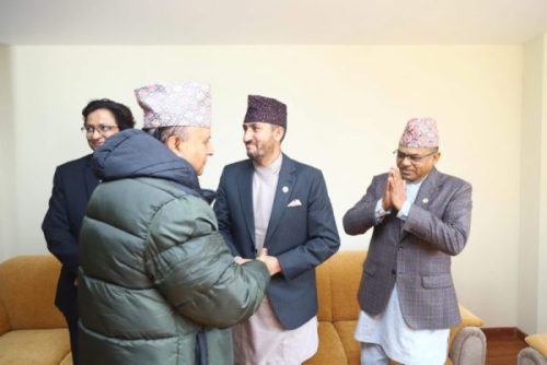 मन्त्रीहरुद्वारा एमाले कार्यालय निरीक्षण