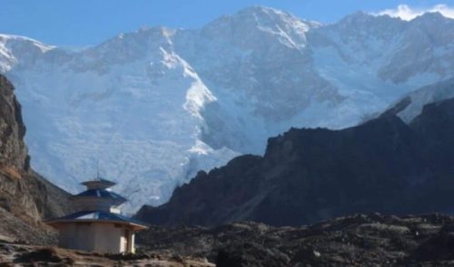 कञ्चनजङ्घा आधार शिविर सुनसान