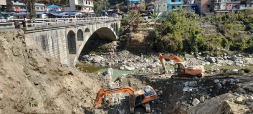 मध्यपहाडी लोकमार्गमा ‘आर्क ब्रिज’ निर्माण सुरु