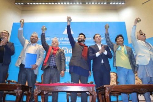 कुशासनको चपेटामा परेर मुलुकलाई यो अवस्थामा पुर्याउनुभयो, अब थप जोडबल नगर्नोस्ः सभापति लामिछाने