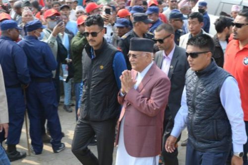 कसैले लहडमा प्रधानमन्त्री बन्छु भन्दैमा प्रधानमन्त्री  हुने होइनः अध्यक्ष ओली