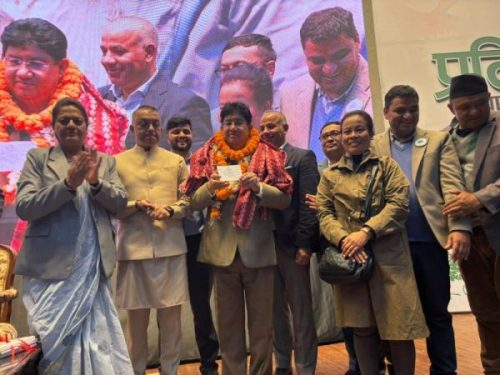 एमाले रसुवा जिल्ला पूर्वअध्यक्ष  ढकाल कांग्रेस प्रवेश