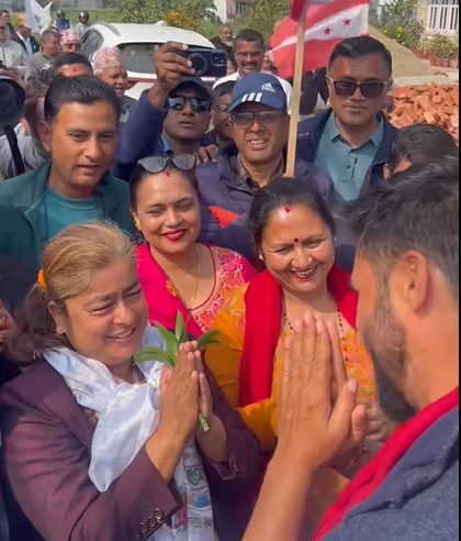 भरतपुरमा चुनावी अभियानका क्रममा जब रवि र कांग्रेस उम्मेदवारको जम्काभेट भो…