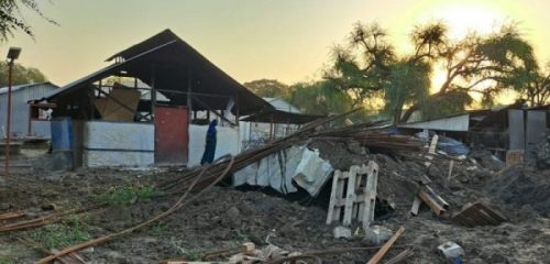 दक्षिण सुडानको अस्पतालमा हवाई आक्रमण