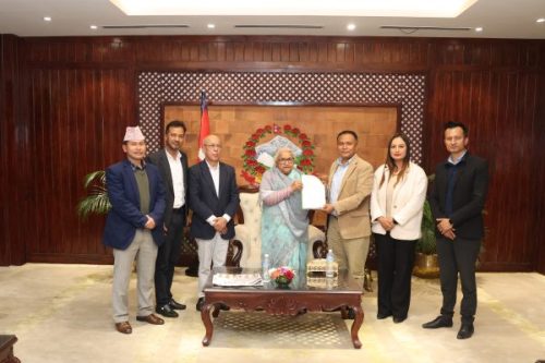 कार्की आयोगको प्रतिवेदन सार्वजनिक गर्न प्रधानमन्त्रीसँग उज्यालो नेपाल पार्टीको माग