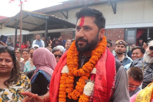 प्रतिपक्षलाई होच्याउँदैनौँ,  सम्मान गर्छौँः सभापति लामिछाने