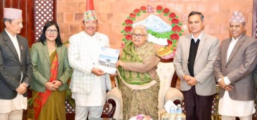 आयोगद्वारा प्रधानमन्त्रीसमक्ष निर्वाचनको मत परिणामसहितको प्रतिवेदन पेश