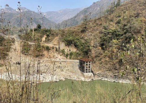 १२ वर्षदेखि तनहुँको चर्चित घुमाउने पुल निर्माण अलपत्र
