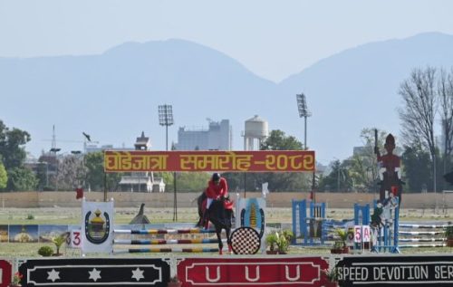 टुँडिखेलमा  सेनाद्वारा घोडेजात्रा समारोह आयोजना (फोटोफिचर)