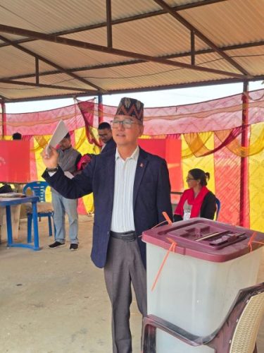 राप्रपा अध्यक्ष लिङ्देनद्वारा मतदान