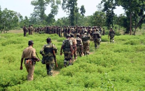 ४७ भारतीय माओवादी विद्रोहीद्वारा आत्मसमर्पण