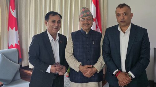 गगन र विश्वप्रकाशद्वारा पूर्णबहादुरसँग वार्ता