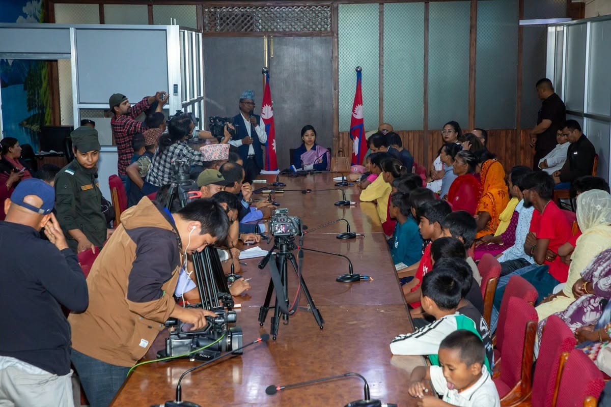 होल्डिङ सेन्टरका १४ जना बालबालिकालाई महानगरपालिकाले पठायो होस्टेल