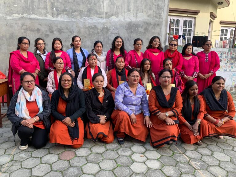 भक्तपुरमा आठ जना आमा हजुरआमा  एसइई उत्तीर्ण