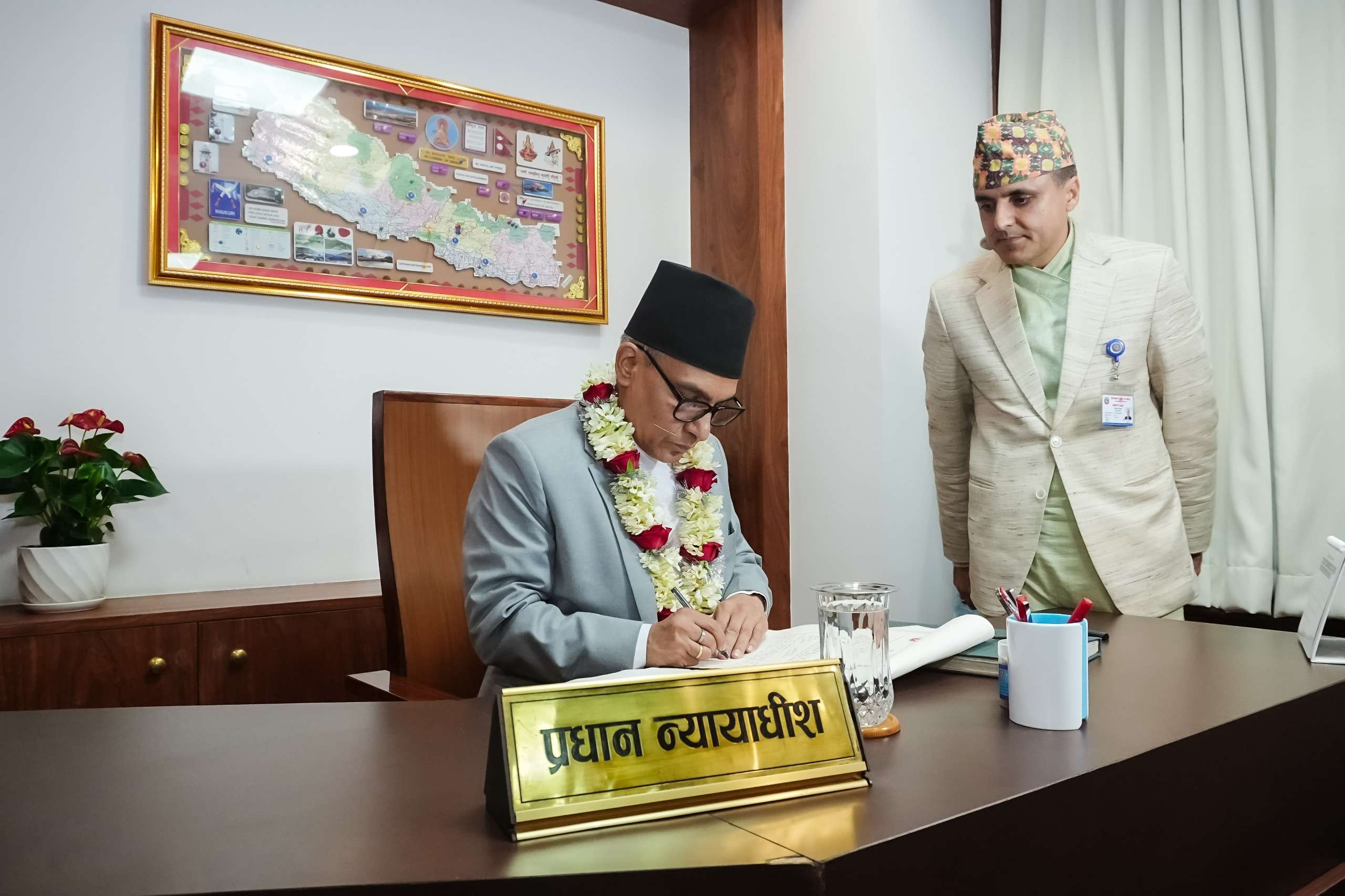 नवनियुक्त प्रधानन्यायाधीश शर्माद्वारा पदबहाली