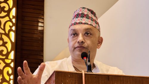लोकतन्त्र नियन्त्रण गर्न खोजे कांग्रेस सतिसाल भएर उभिन्छः सभापति थापा