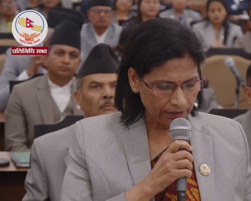 एमाले संसदीय दलको उपनेतामा पद्मा अर्याल 