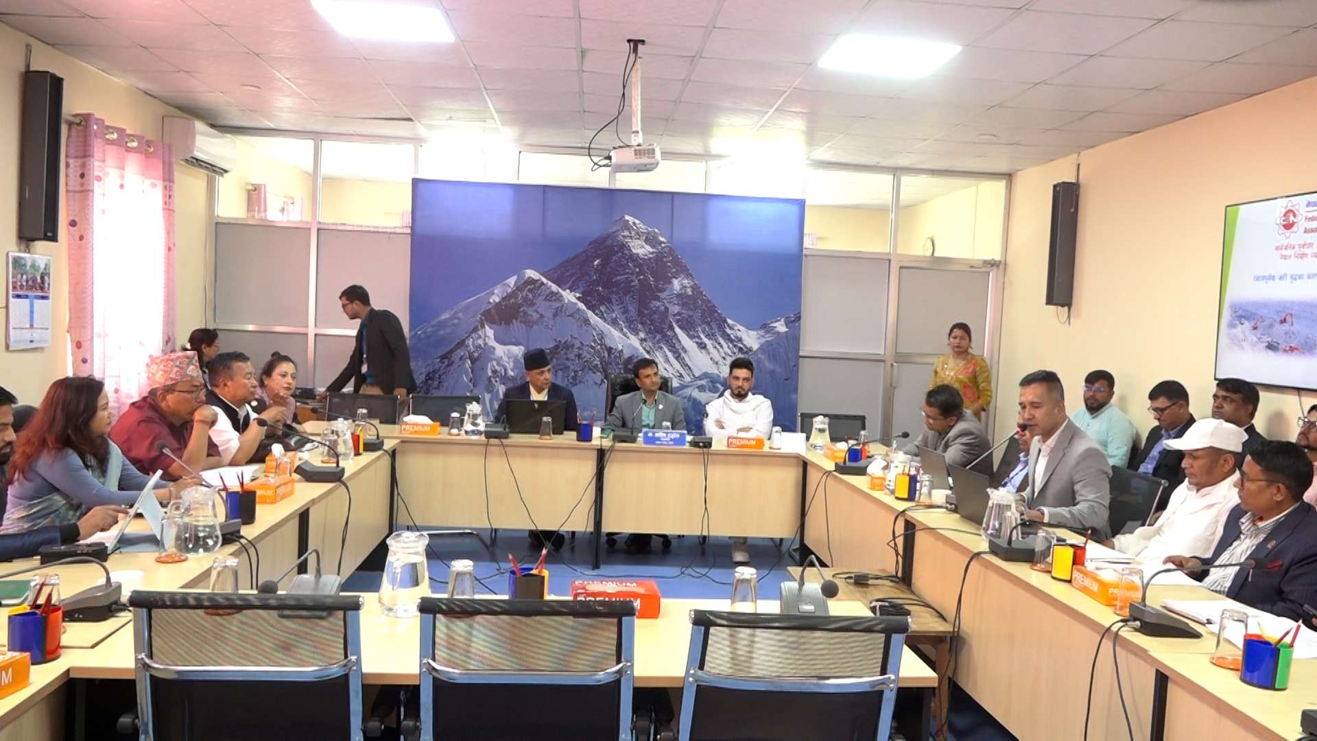 सरकारलाई  निर्माण व्यवसायीका समस्या समाधान गर्न संसदीय समितिको निर्देशन