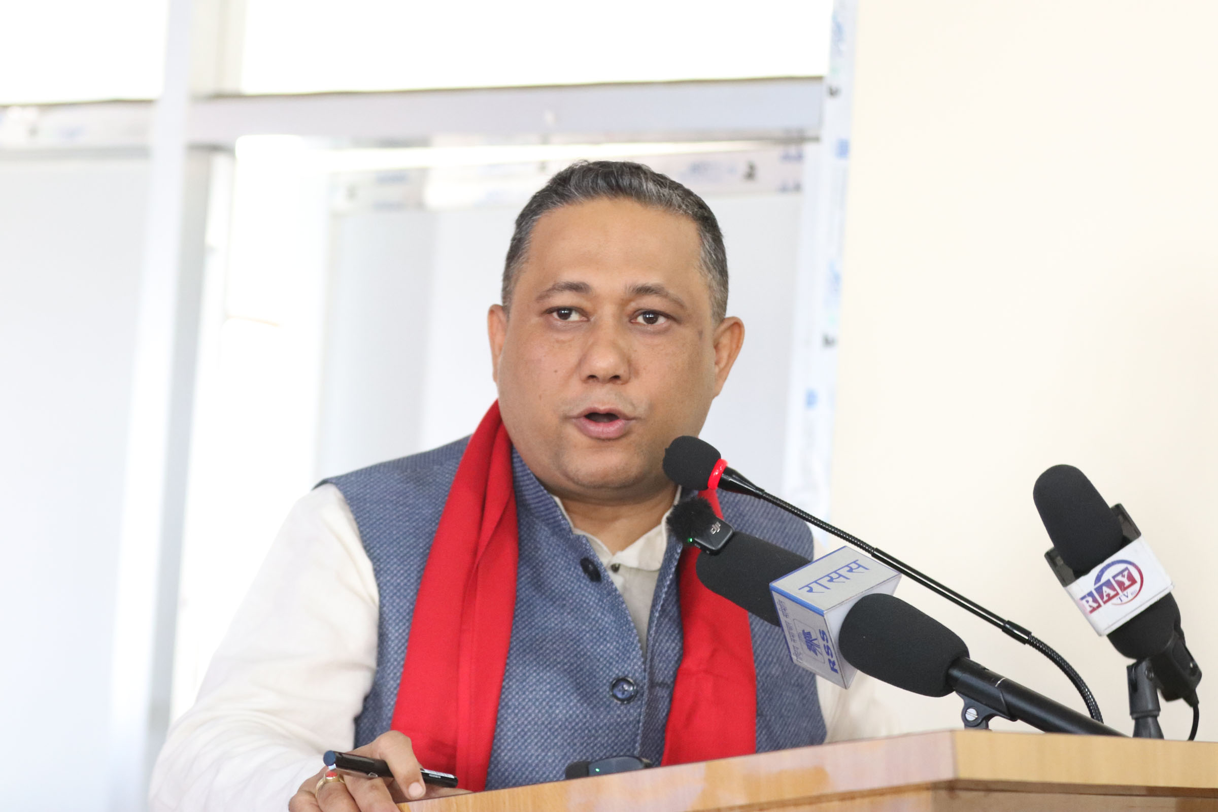 नेपालले सन्तुलित कूटनीति नै अवलम्बन गर्नुपर्छः  परराष्ट्रमन्त्री खनाल
