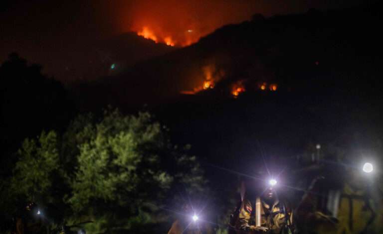 सिमी भ्यालीमा डढेलोको कहर, हजारौँ विस्थापित हुने जोखिम