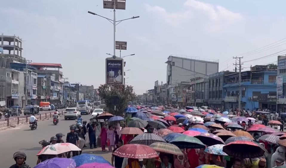 सरकारले विकल्पबिना सुकुम्बासी तथा अव्यवस्थित बसोबासीलाई हटाउन लागेको भन्दै बुटवलमा प्रदर्शन