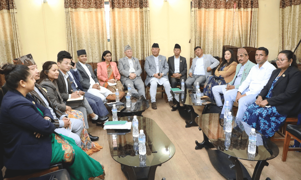 प्रधानमन्त्रीले त्रुटिपूर्ण अभिव्यक्ति क्षमायाचनासहित फिर्ता लिनुपर्ने विपक्षी दलको शर्त