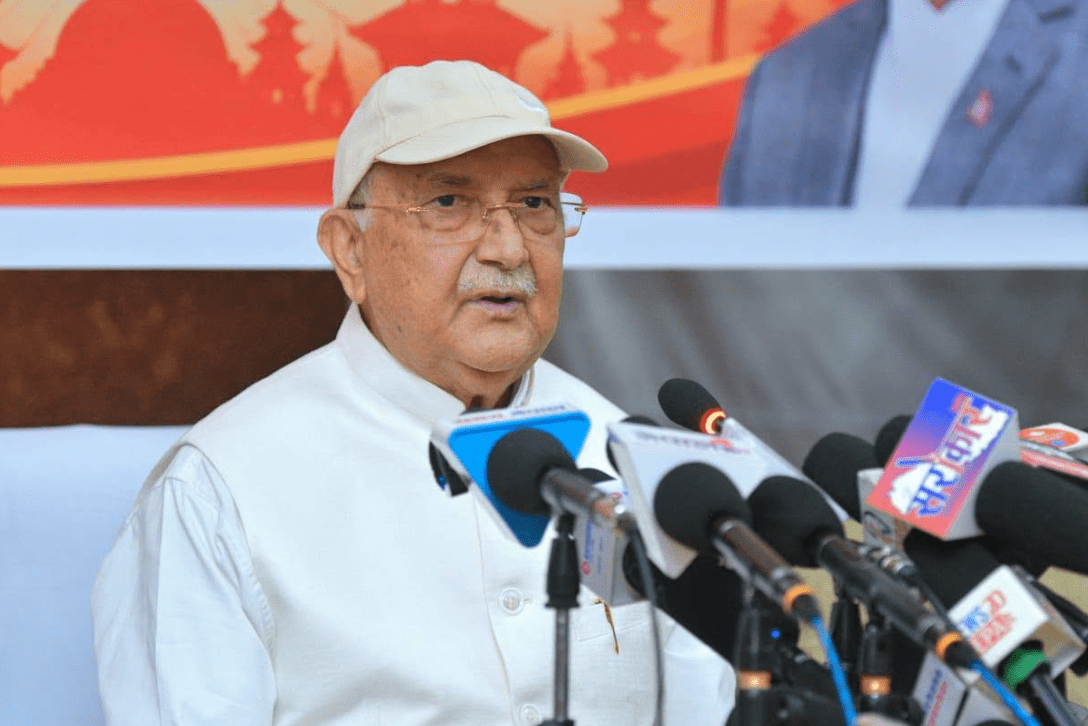 ओलीले गरे सरकारलाई उम्लिएको दूधसँग तुलना