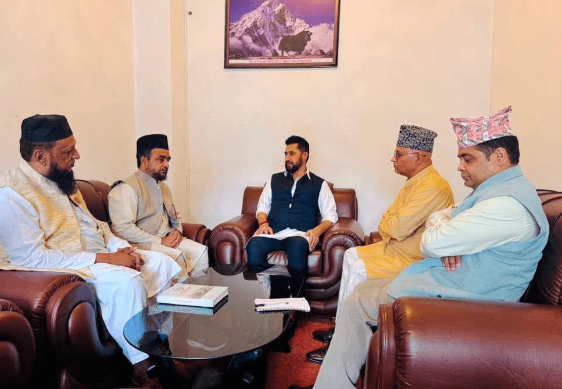 धार्मिक अगुवाहरूसँग रवि लामिछानेको छलफल