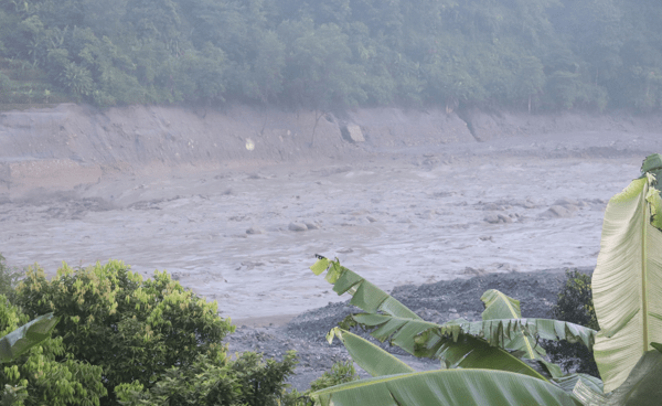 भोटेकोसीमा पुनः बाढी, सतर्कता अपनाउन स्थानीय प्रशासनको आग्रह