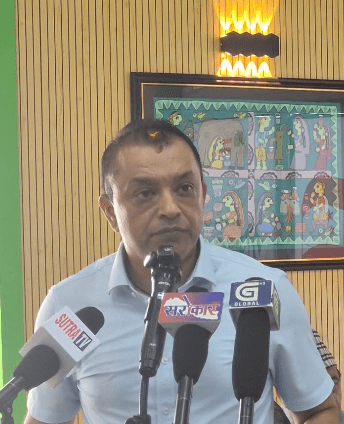 सरकारले कानुन र संविधानले तोकेको लेनभन्दा बाहिर जान पाउँदैनः सभापति थापा