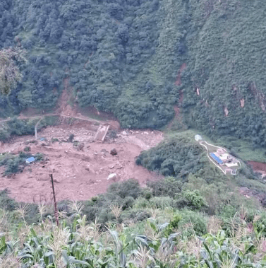 रोल्पामा  पहिरोले घर पुरिँदा दुईजनाको मृत्यु