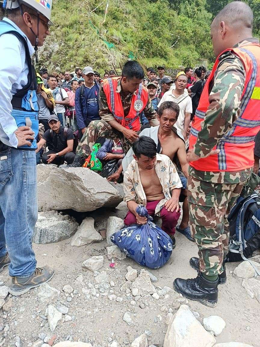 जलविद्युत् आयोजनाको सुरुङबाट २०८ जनाको उद्धार