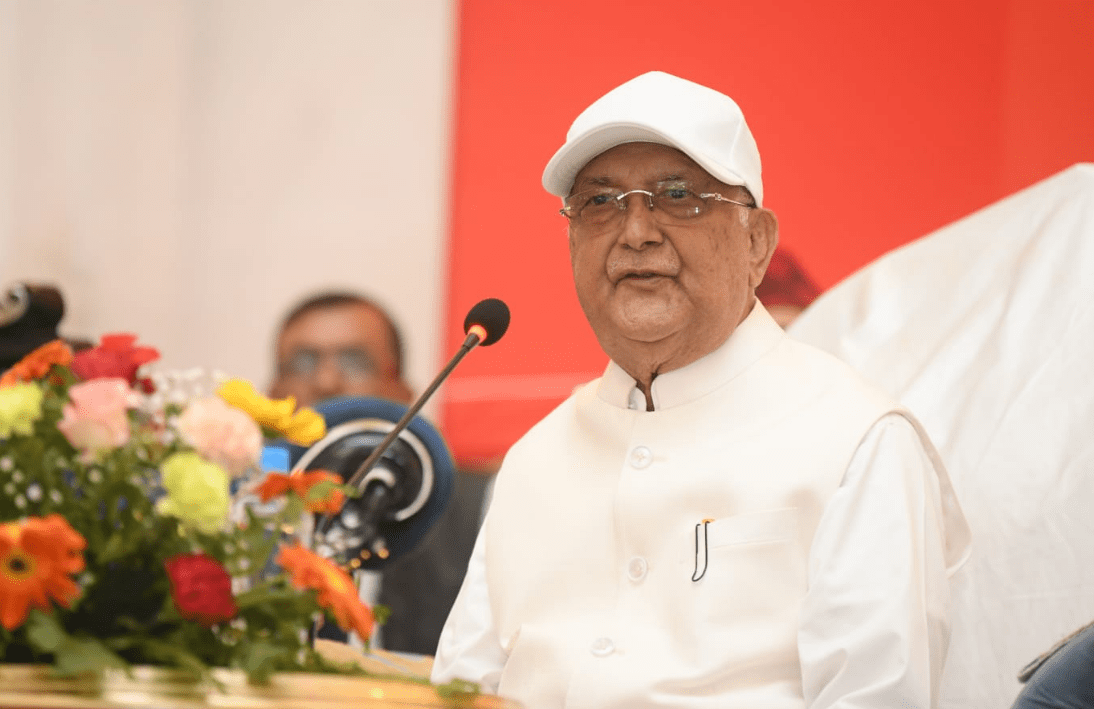 एमालेको दोस्रो दिनको बैठक जारी, सुरुमै ओलीविरुद्ध मुखर नेता बोल्न थाले
