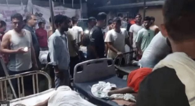 भारतको बिहारमा डुङ्गा पल्टिँदा १३ बालबालिकाको मृत्यु