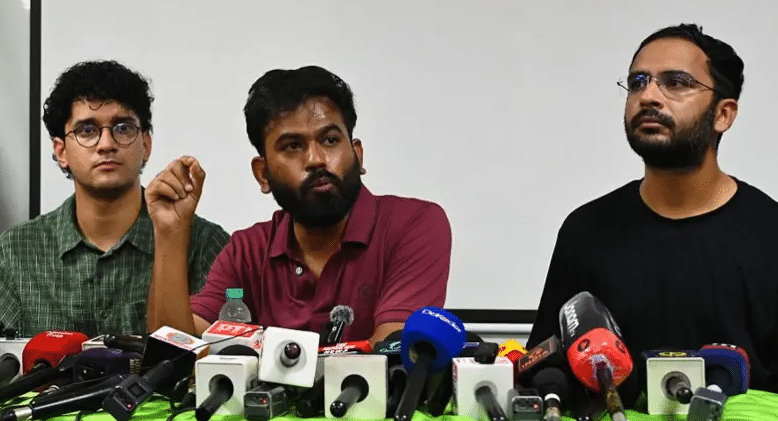 भारतमा ‘कक्रोच’ आन्दोलनका संस्थापकसहित तीन नेता रिहा