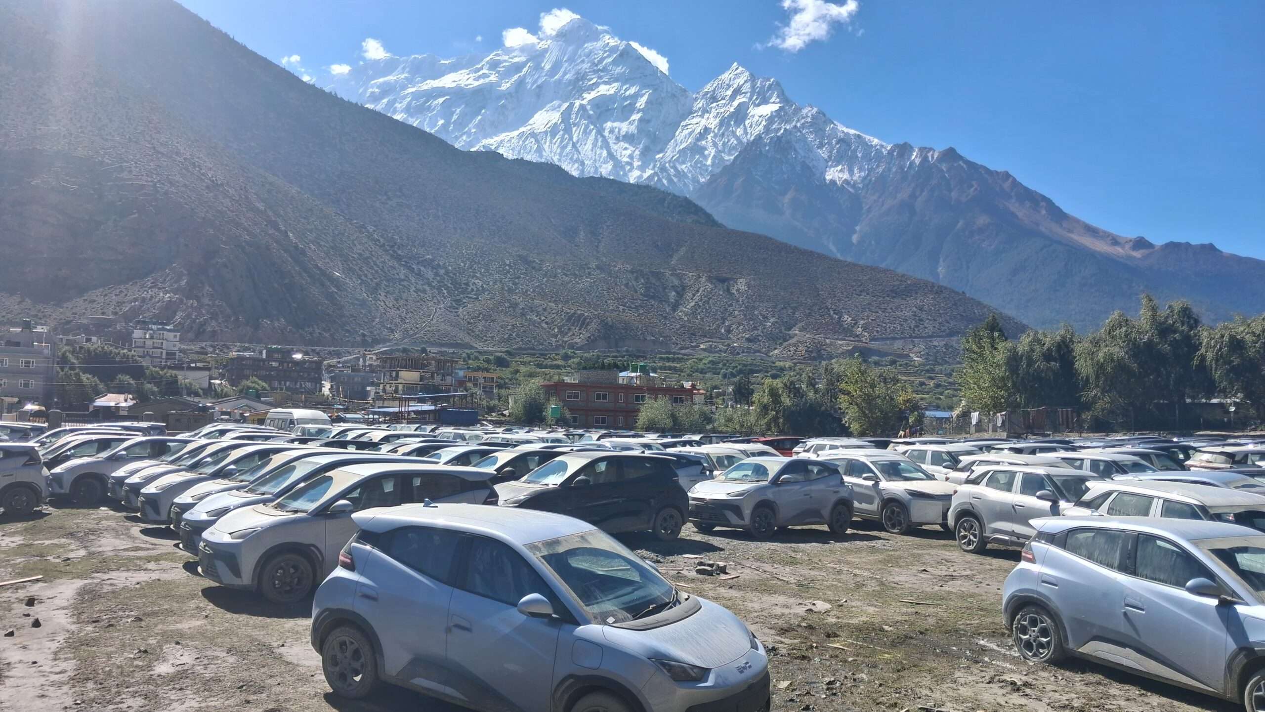 कोरलानाकाबाट इभीको ओइरो, बेनी–जोमसोम सडक सहज नहुँदा ढुवानी प्रभावित