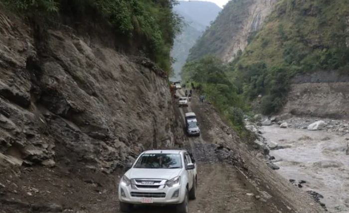 कोरला सडक मर्मत अन्तिम चरणमा, अझै जोखिमपूर्ण यातायात