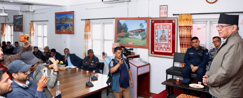 रसुवागढीसम्म सडक सञ्जाल विस्तार गर्न सरकारलाई प्रचण्डको आग्रह