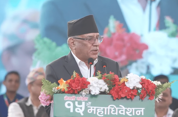 गगनलाई प्रचण्डको आग्रह : कांग्रेसलाई एकताबद्ध गर्दै देशको नेतृत्वतर्फ अघि बढ्नुस्